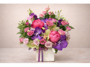 Aranjament floral - Inimi colorate